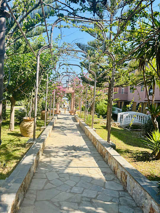 Außenansicht Orpheas Resort - Adults Only