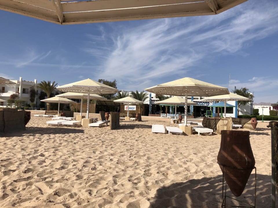 Strand Menaville Safaga