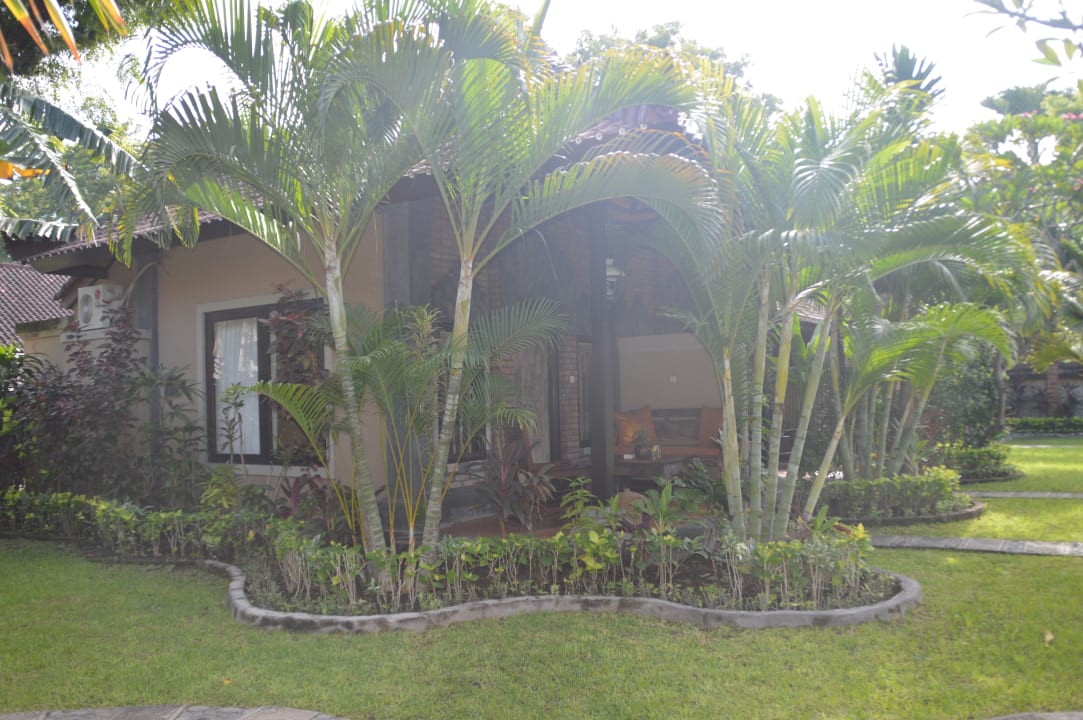 Außenansicht Tirtasari Bungalows