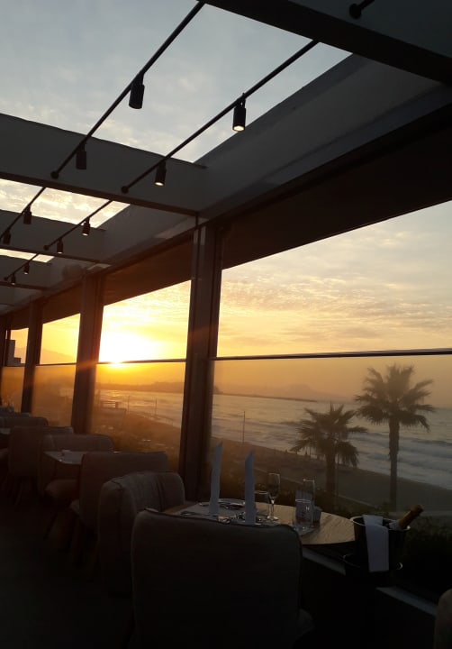 Ausblick Ikones Seafront Luxury Suites