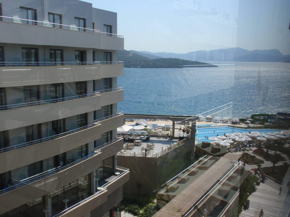 Z okna La Blanche Island Bodrum