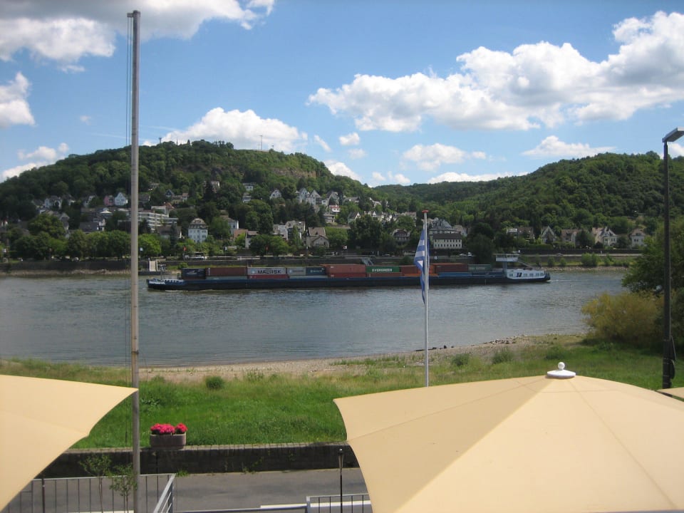 Zimmer mit Rheinblick und Terrasse RheinHotel ARTE