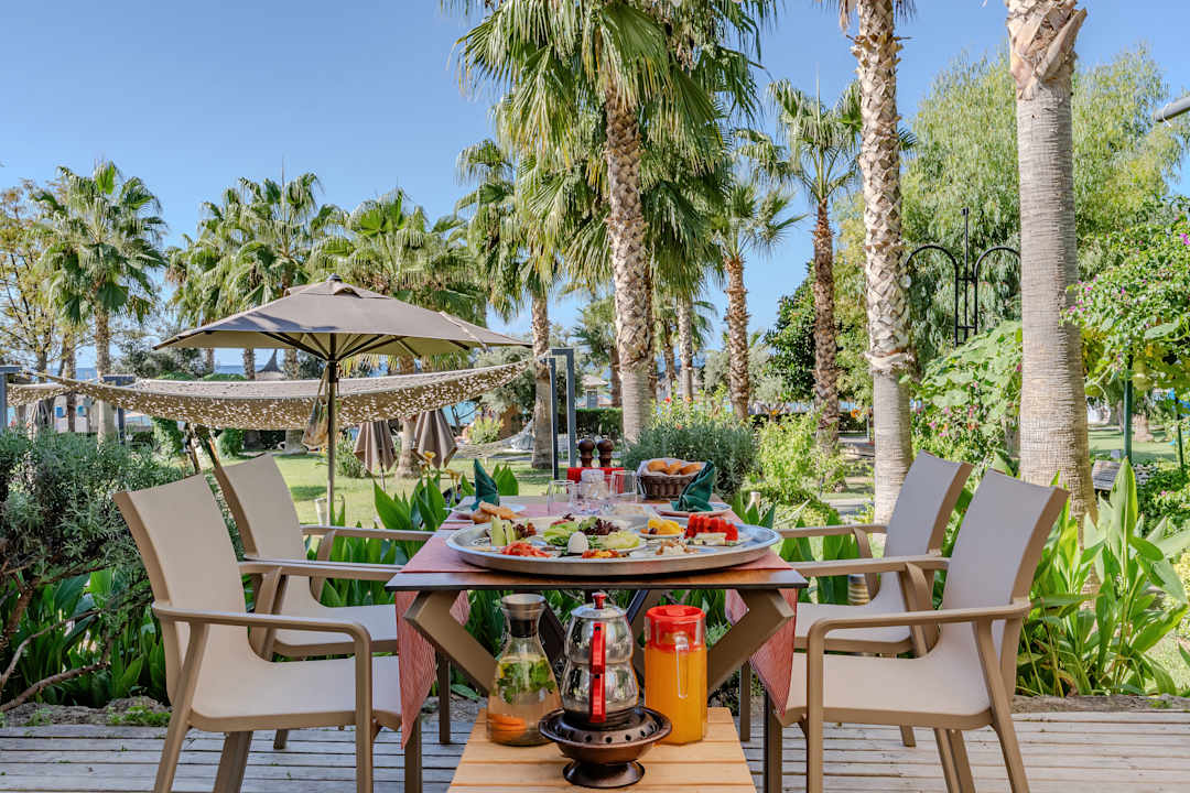 Gastro Justiniano Deluxe Resort