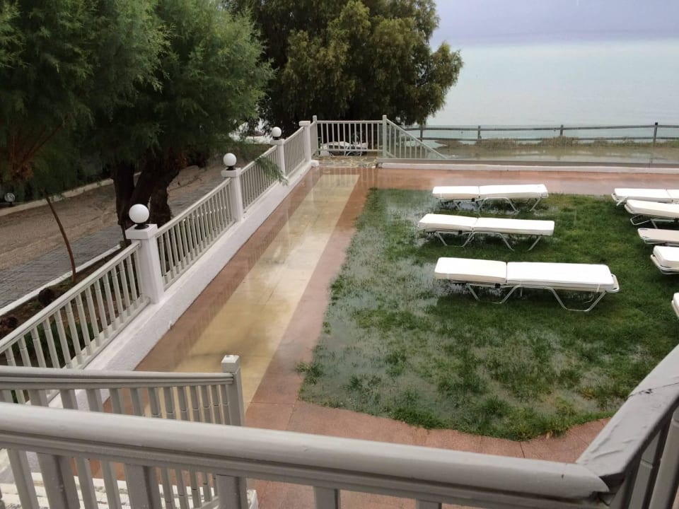 Nicht regenfeste Außenanlagen Dimitra Beach Hotel & Suites