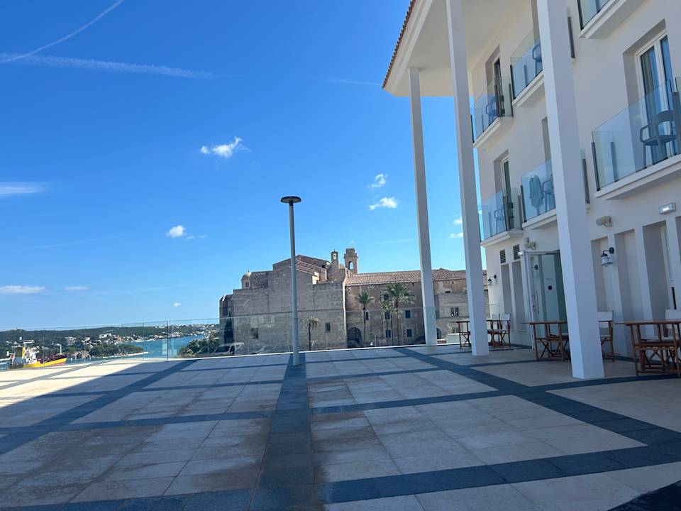 Außenansicht Hotel Catalonia Mirador des Port