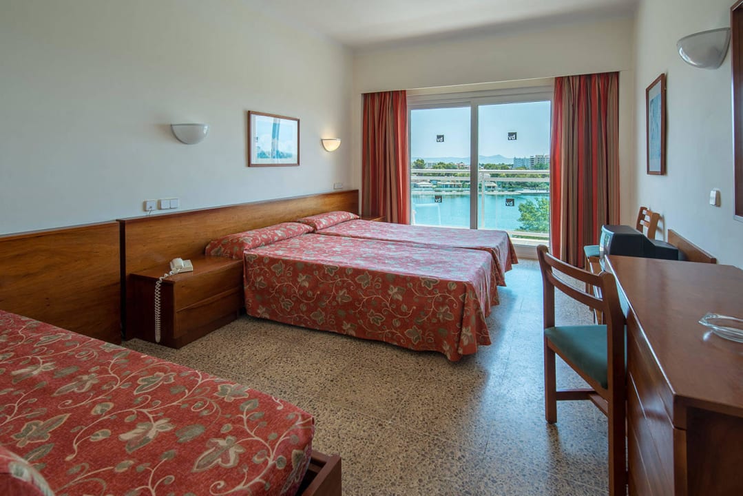 Bedroom Hotel BelleVue Lagomonte