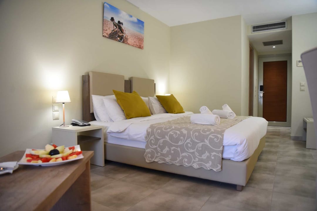 Zimmer Olympian Bay Grand Resort