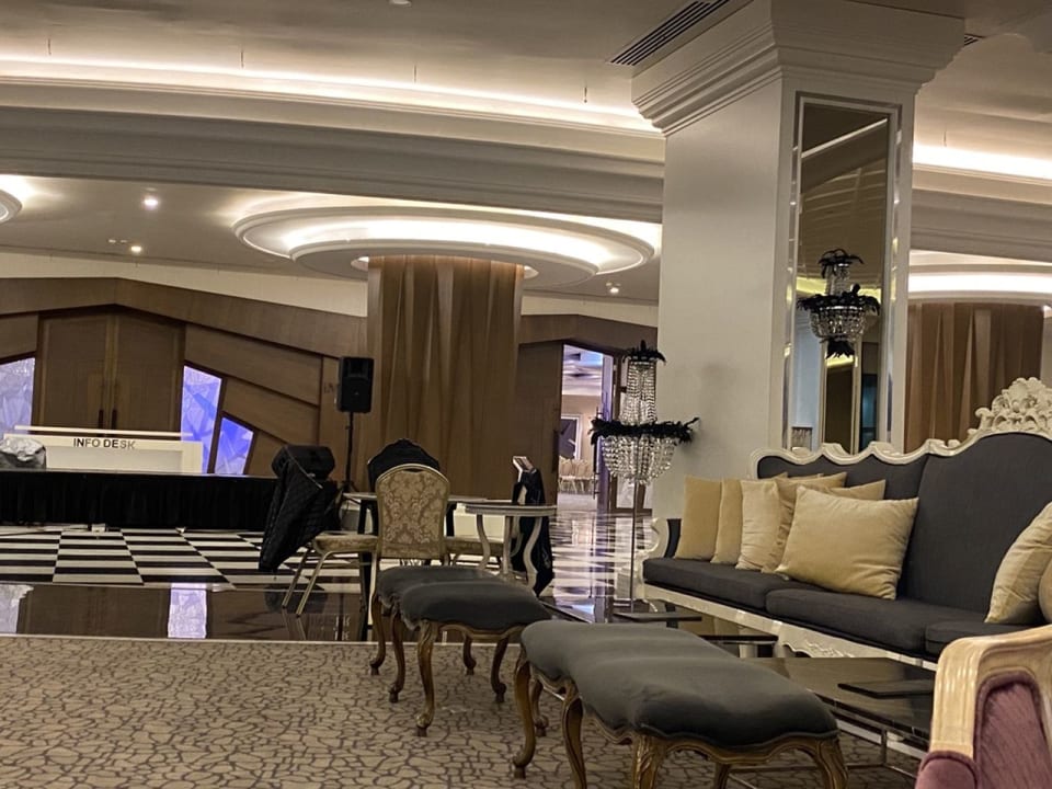Lobby Hotel Delphin Imperial