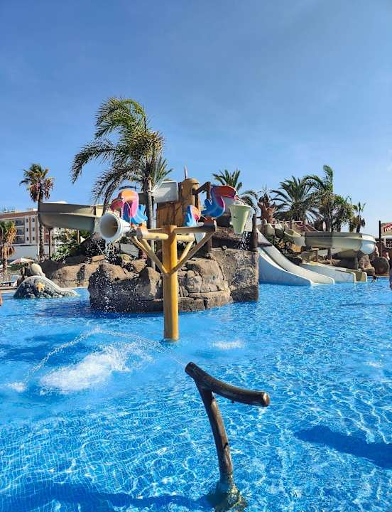 Pool Costa Encantada Resort & Suites