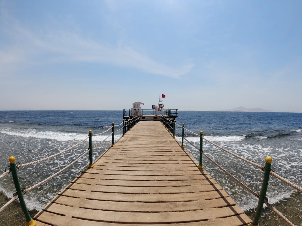 Strand Parrotel Beach Resort