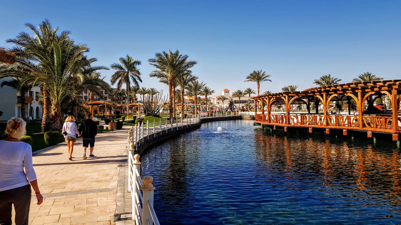Gartenanlage Pickalbatros Dana Beach Resort - Hurghada