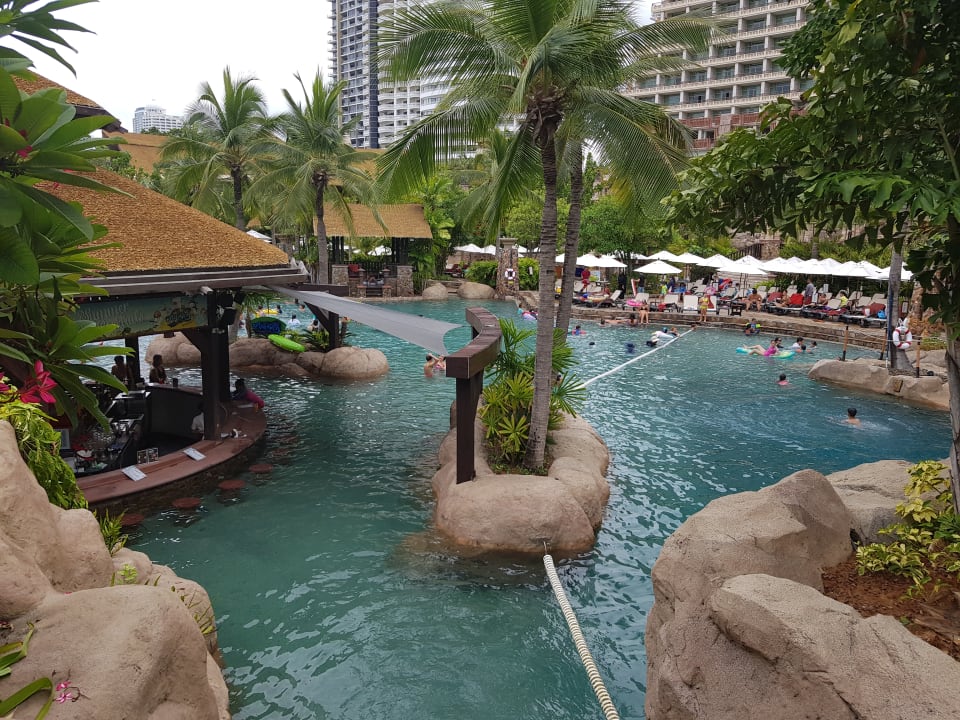 Pool Centara Grand Mirage Beach Resort Pattaya
