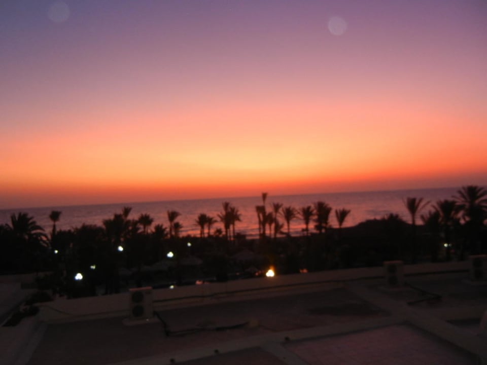 Sonnenaufgang vom Balkon aus 5 Uhr morgens Riadh Palms Resort & Spa