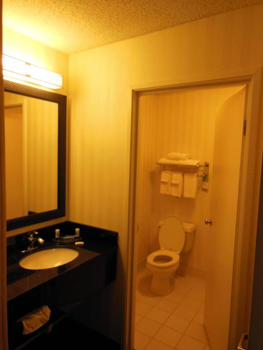 Bad Hotel Fairfield Inn By Marriott Topeka