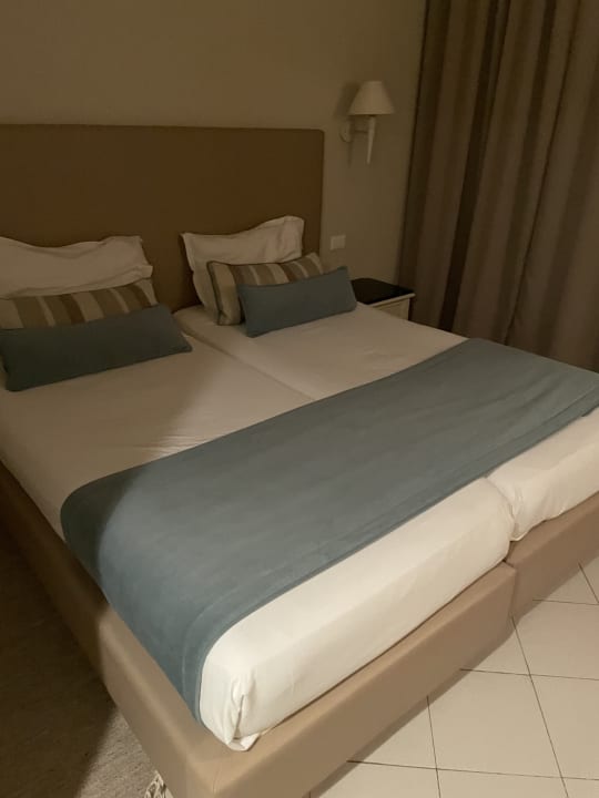 Zimmer Hotel Royal Nozha