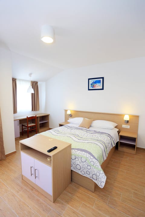 Zimmer Pension Augustino