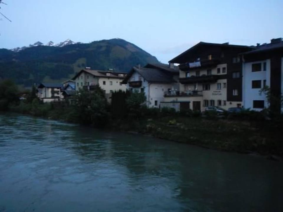 Ausblick Salzach und GegenüberUfer Hotel Lukashansl