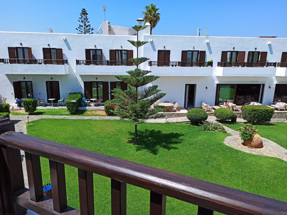 Gartenanlage Hotel Geraniotis Beach
