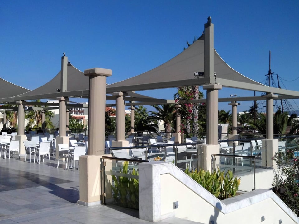 Sitzgelegenheit  Kipriotis Village Resort