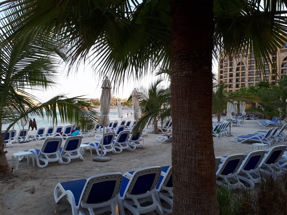 Strand DoubleTree by Hilton Resort & Spa Marjan Island