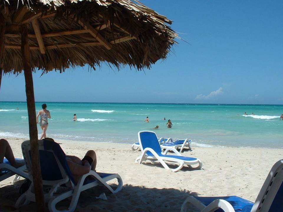 Ein Blick von der Liege aus Blau varadero - Adults only