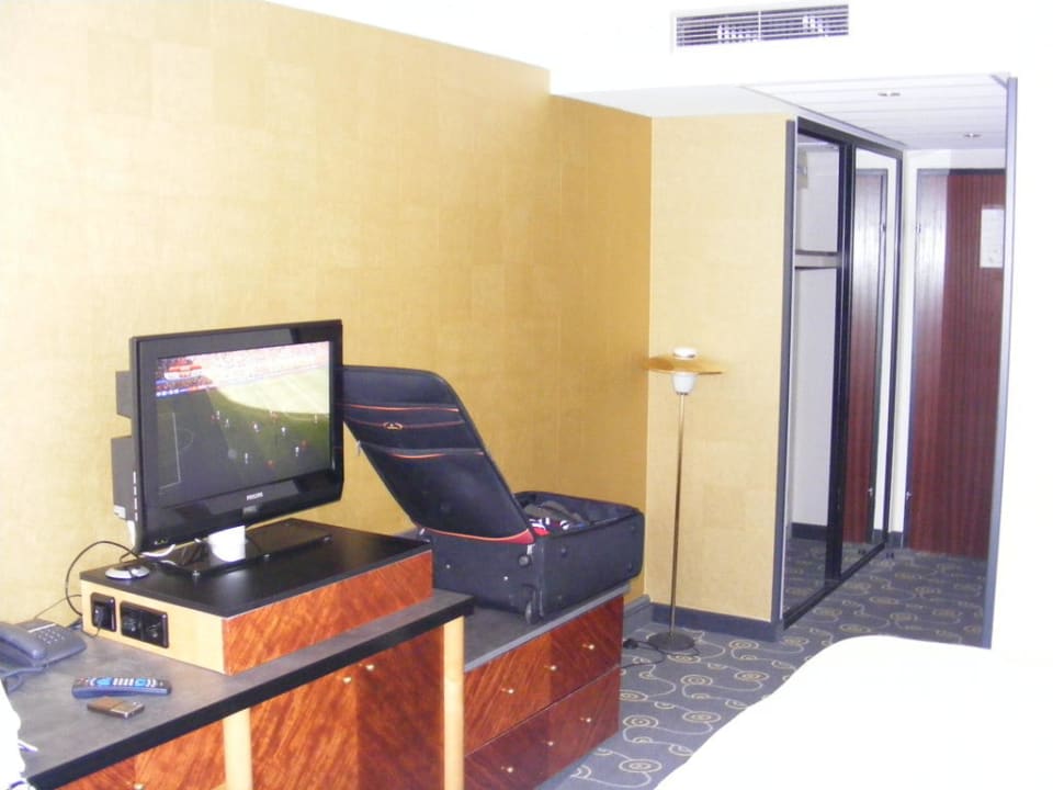 Flur mit Eingang Hotel Am Konzerthaus - MGallery