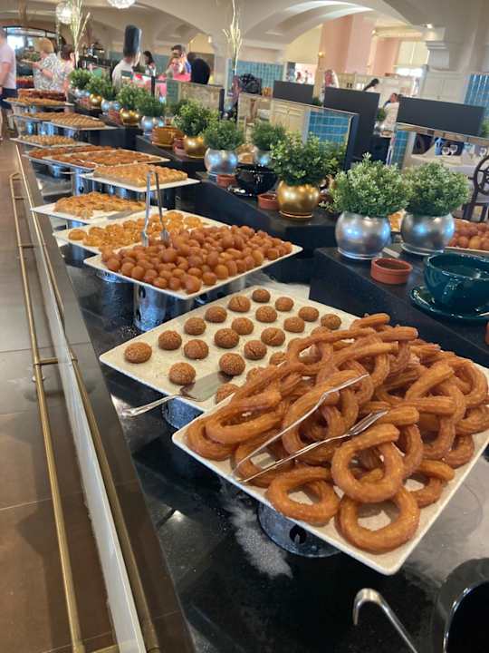 Gastro Starlight Resort Hotel