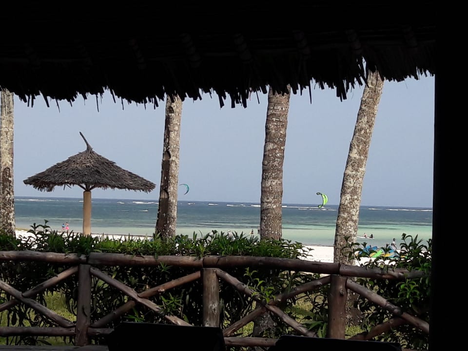 Ausblick von der Kaffebar zum Strand Neptune Paradise Beach Resort & Spa