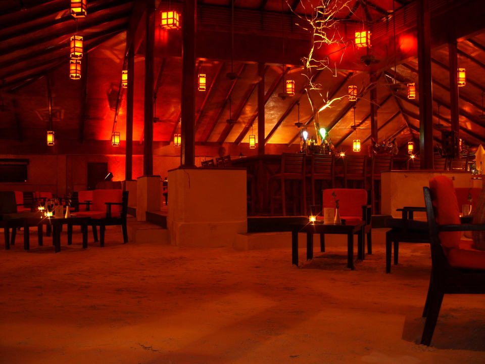 Dhonibar Meeru Maldives Resort Island