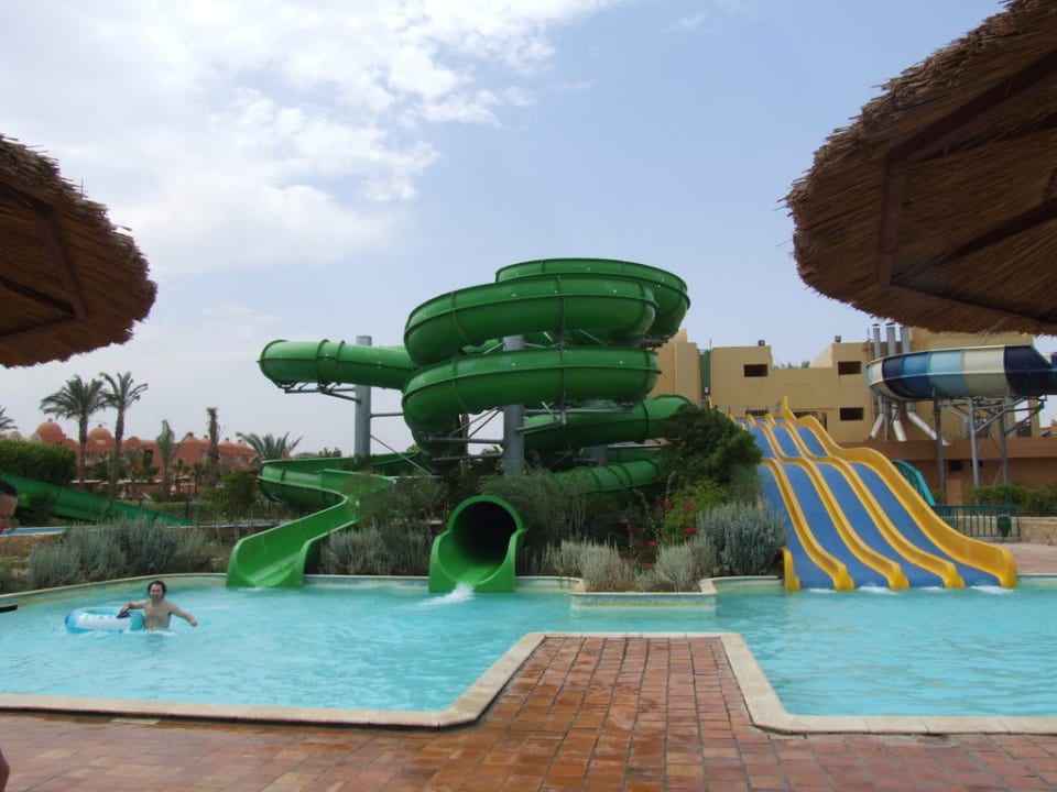 Spaß Dias Titanic Beach Spa & Aqua Park