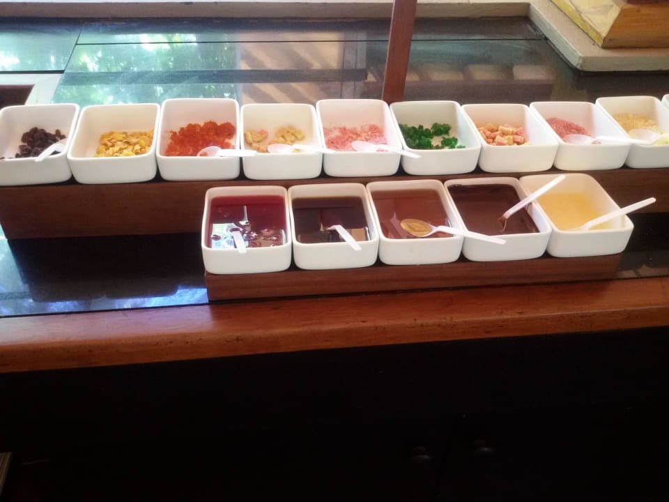 Toppings für Eis Adaaran Select Meedhupparu Island Resort - Premium All Inclusive