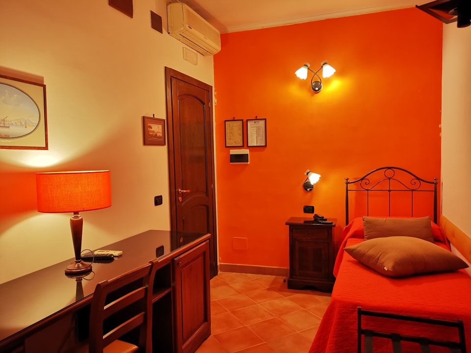 Zimmer Hotel Neapolis