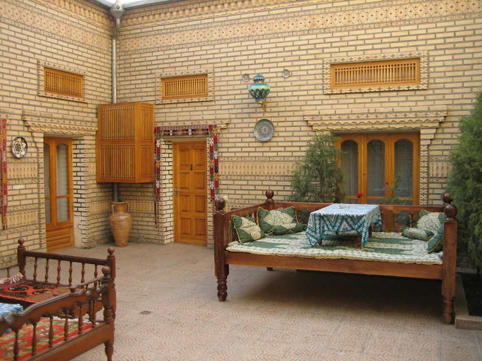 Ein Hotelinnenhof Hotel Sasha & Son