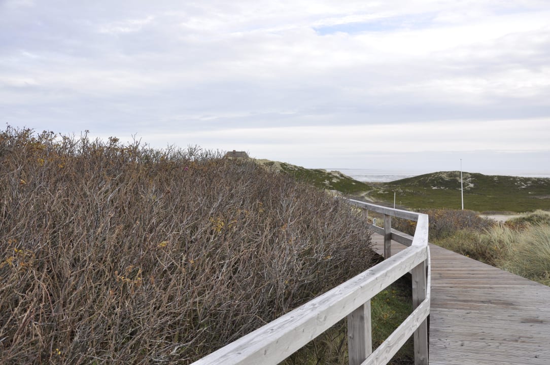 Weg zum Strand Dünenhotel Alt-Rantum