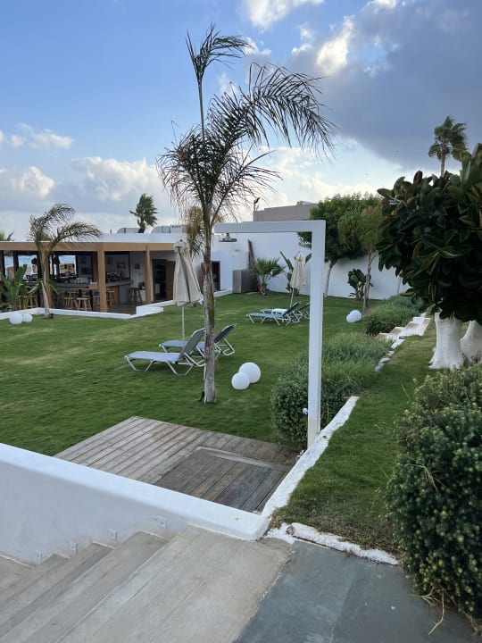 Gartenanlage Drossia Palms Hotel - Apartments