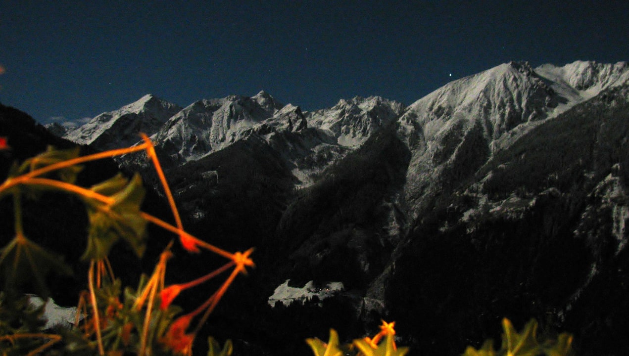 Vollmondausblick vom Balkon Wellness Aparthotel Panorama Alpin