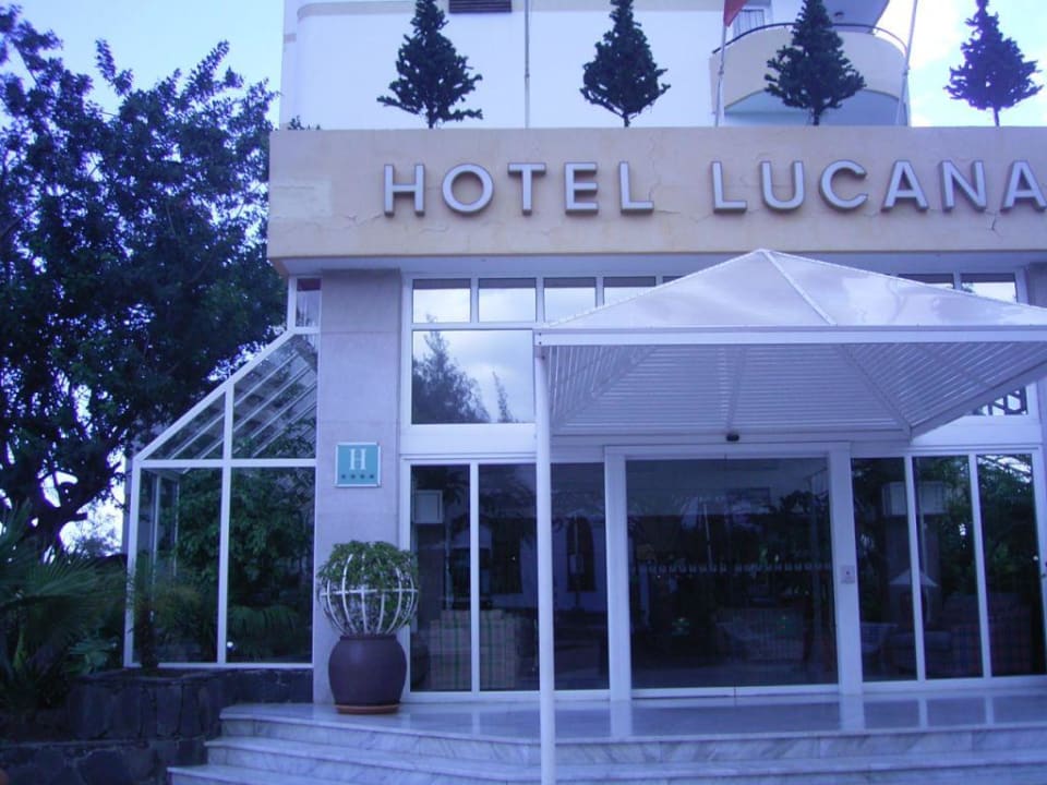 Haupteingang Lucana allsun Hotel Lucana