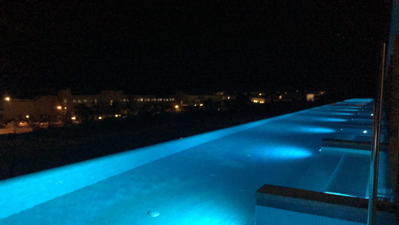 Pool Atlantica Imperial Resort