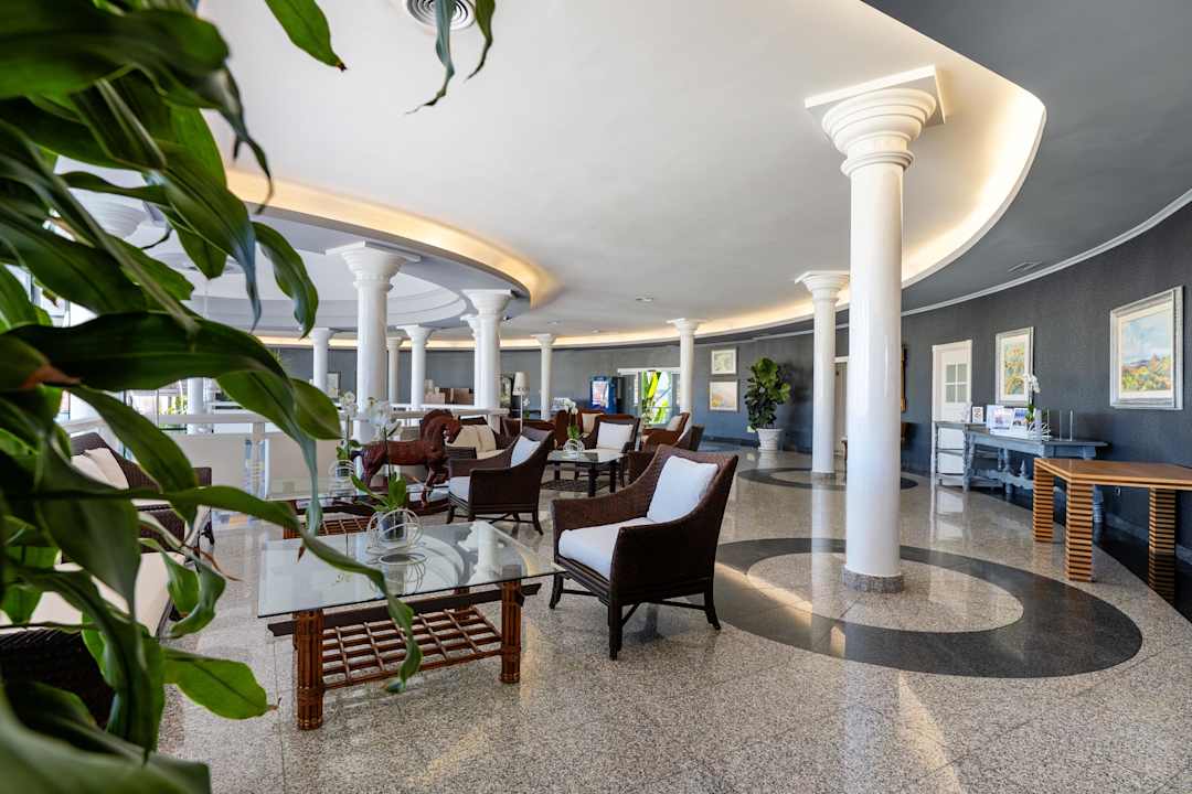 Lobby Adrián Hoteles Colón Guanahaní - Adults only