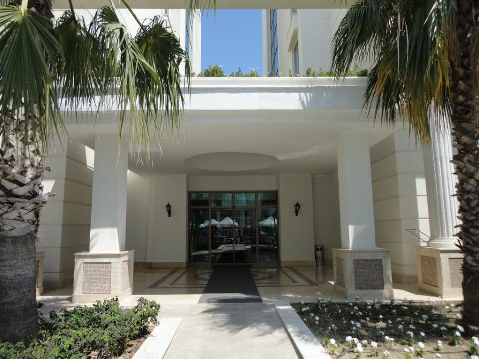 Wyjście na basen Alba Queen Hotel