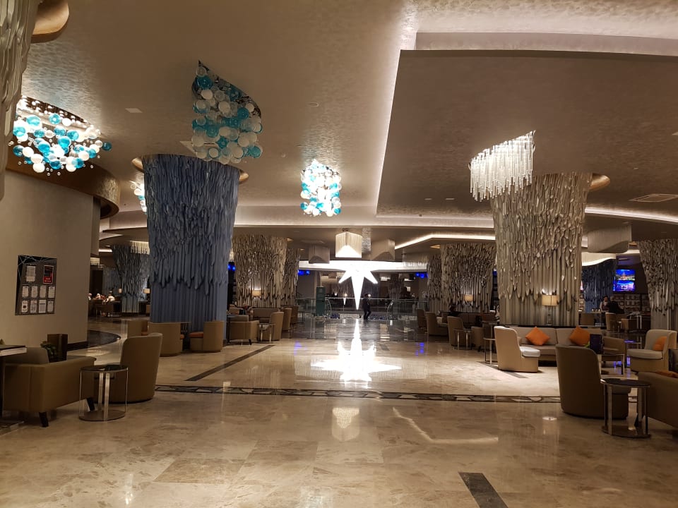 Lobby Royal Seginus