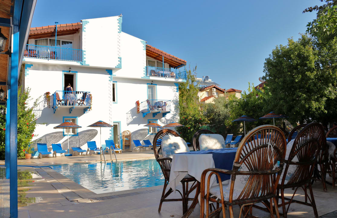 Pool Dove Apart Hotel