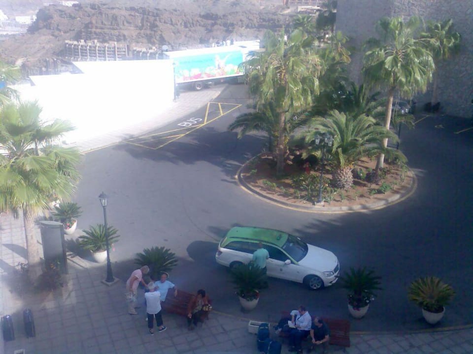 Riu vistamar entrance Hotel Riu Vistamar