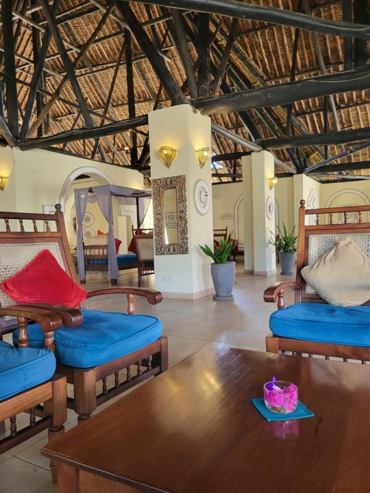 Lobby Neptune Village Beach Resort & Spa