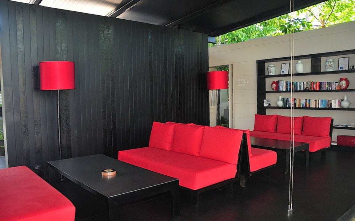 Bei der Lobby SALA Phuket Mai Khao Beach Resort