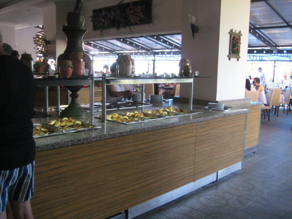 Frühstück Club Turtas Beach Hotel