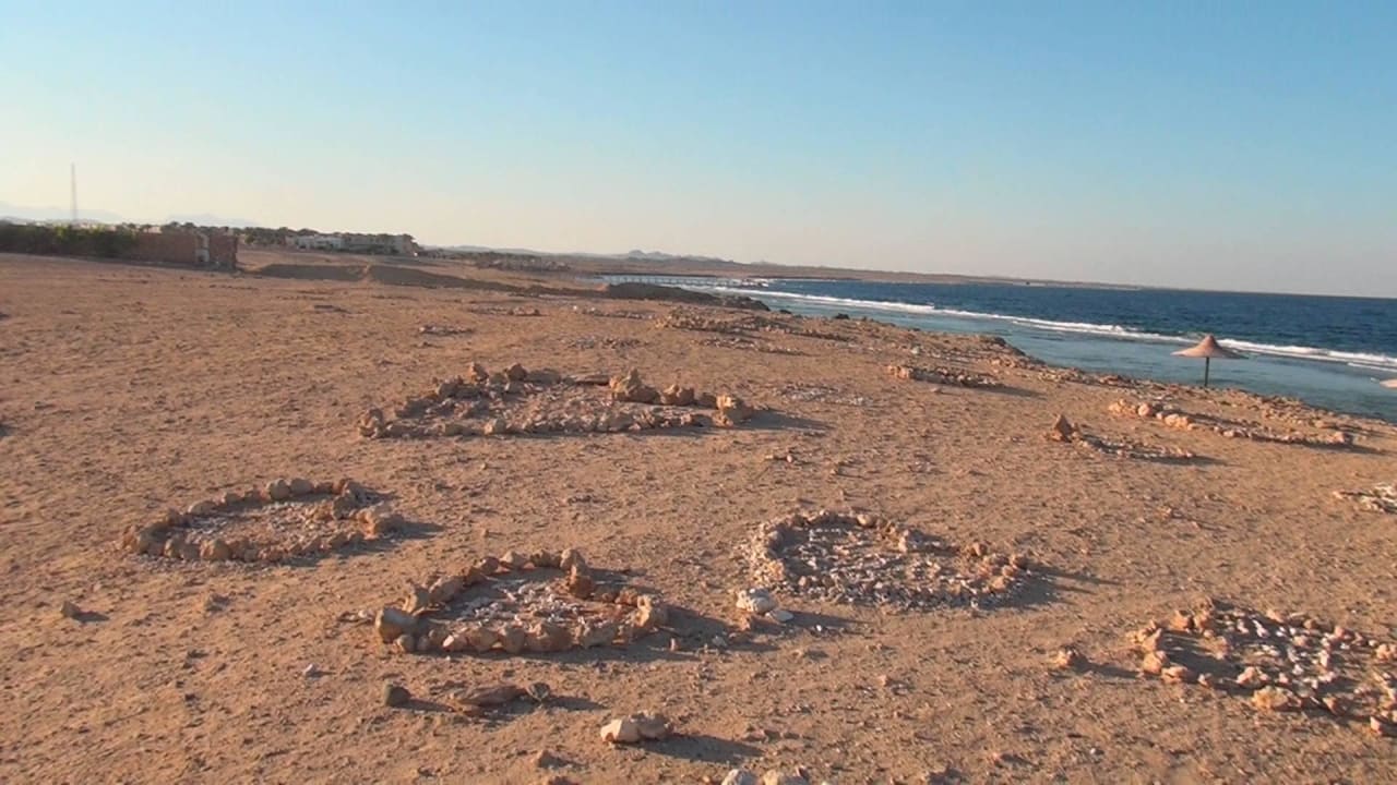 Spacerek do sąsiednich hoteli Three Corners Sea Beach Resort