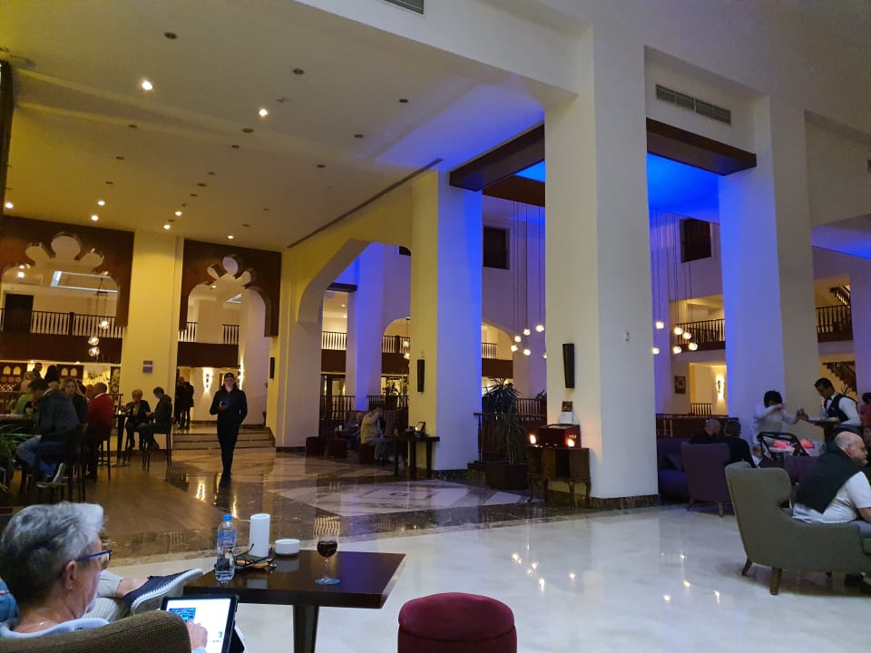 Lobby Steigenberger Aqua Magic