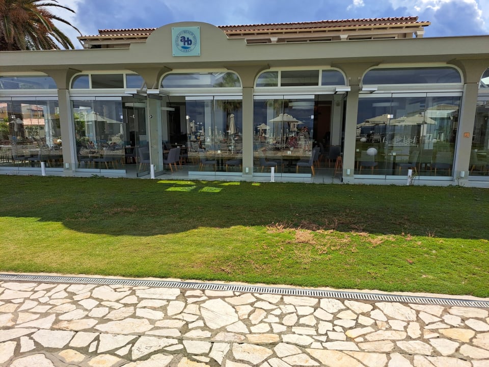 Ausblick Acharavi Beach Hotel
