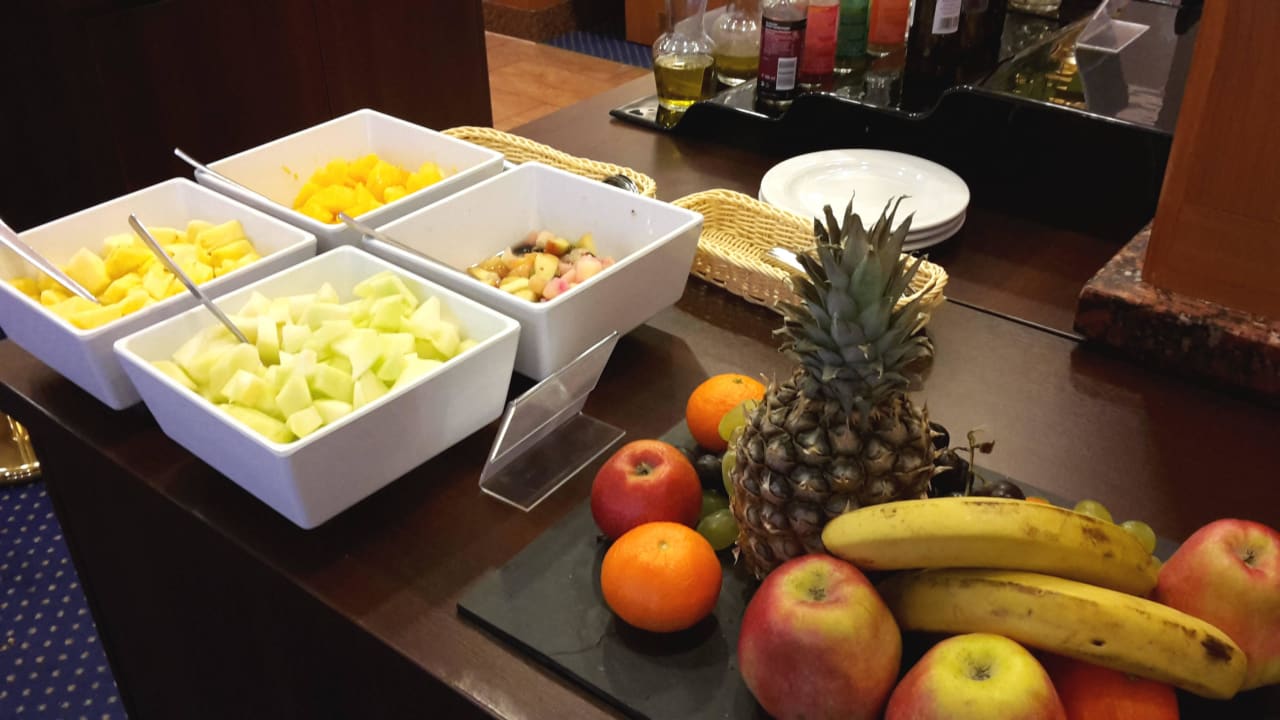 Rich choice of fresh fruits Hotel Mercure Opole